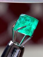 Discovering a 0.91 ct Emerald Crystal SWAT - Image 6