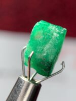 4.11ct Swat Emerald Crystal – Deep Green Gemstone, Pakistan - Image 7