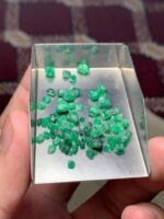 18.30 ct Swat Emerald Rough: Raw Splendor from Pakistan’s Majestic Mountains - Image 7