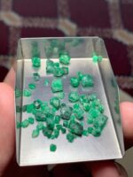 18.30 ct Swat Emerald Rough: Raw Splendor from Pakistan’s Majestic Mountains - Image 10