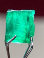 1.85ct Swat Emerald Crystal: Compact Power, Pure Origin - Image 5