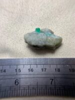 A Stunning 26.90 ct Emerald Specimen: Elegance in Shape and Size - Image 8
