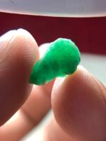 2.64ct Swat Emerald Crystal – Elegant Natural Beauty in Green - Image 3