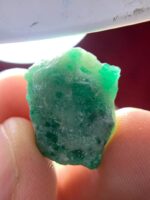 22.45ct Swat Emerald Crystal: Rare Natural Beauty with Bold Presence - Image 7