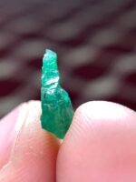 The Dramatic Appeal of a 3.10 ct Emerald Crystal - Image 9