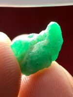 A Gem of the Mountains: 3.90ct Swat Emerald Crystal with Striking Depth - Image 5
