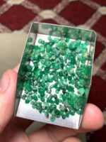 39.30 ct Panjshir Emerald Rough – Deep, Bold Crystal with Strong Presence - Image 11