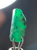 2.03 Carat Swat Emerald Crystal: Pakistan Gemstone - Image 5