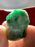 40.0 ct Emerald Specimen from Swat (25.25 × 19.37 × 11.88 mm): A Raw Jewel of Nature - Image 4