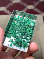 43.20 ct Panjshir Emerald Rough Lot – Flat Crystal Parcel with Strong Cutting Potential - Image 14