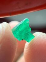 Grace in Every Facet: 1.62ct Emerald Crystal from Swat Valley - Image 5