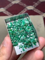 43.20 ct Panjshir Emerald Rough Lot – Flat Crystal Parcel with Strong Cutting Potential - Image 7
