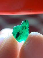 The Subtle Elegance of a 1.75 ct Panjshir Emerald Crystal - Image 11
