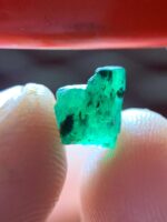 The Subtle Elegance of a 1.75 ct Panjshir Emerald Crystal - Image 4