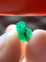 The Subtle Elegance of a 1.75 ct Panjshir Emerald Crystal - Image 6
