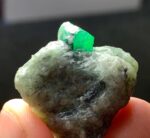 Exploring the Magnificence of an 82.65ct Emerald Specimen: A Swat Valley Treasure - Image 2