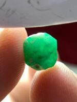 Discovering the 2.54-Carat Swat Emerald Crystal: Nature’s Green Jewel - Image 2