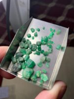 Swat’s Stunning Gem: A 28.10 Carat Emerald Rough Lot - Image 3