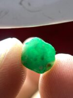 Discovering the 2.54-Carat Swat Emerald Crystal: Nature’s Green Jewel - Image 3