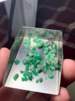 Swat’s Stunning Gem: A 28.10 Carat Emerald Rough Lot - Image 8