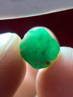 Discovering the 2.54-Carat Swat Emerald Crystal: Nature’s Green Jewel - Image 9