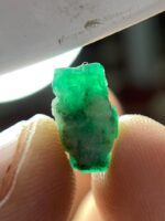 2.72ct Swat Emerald Crystal – A Sleek Natural Gem - Image 11