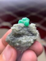 106.05ct Grand Swat Emerald Specimen - Image 12