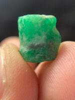 The Elegant 6.75 ct Swat Emerald Crystal: A Jewel of Timeless Beauty - Image 3