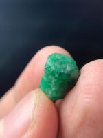 The Elegant 6.75 ct Swat Emerald Crystal: A Jewel of Timeless Beauty - Image 5