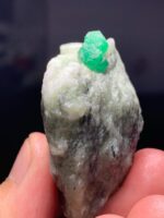 Unveiling the Beauty of a 277.50ct Emerald Specimen from Swat: A Gemstone Masterpiece - Image 5