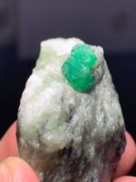 Unveiling the Beauty of a 277.50ct Emerald Specimen from Swat: A Gemstone Masterpiece - Image 7