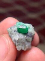 27 Carat Emerald Specimen from Swat – Robust and Well-Balanced Himalayan Crystal - Image 10