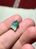 6ct Swat Emerald Specimen: Pakistan Green Gemstone - Image 12
