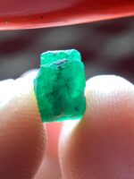 A Striking 2.10 ct Emerald Crystal from Panjshir - Image 11