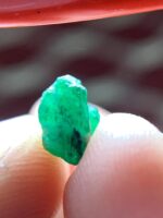 A Striking 2.10 ct Emerald Crystal from Panjshir - Image 10
