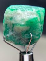 A Rare Natural Treasure: 18.65ct Emerald Crystal from Swat - Image 3