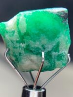 A Rare Natural Treasure: 18.65ct Emerald Crystal from Swat - Image 4