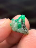6ct Swat Emerald Specimen  (15.04 × 11.45 × 6.87 mm) - Image 15