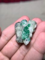 Striking Elegance: 85.30-Carat Swat Emerald Specimen - Image 3