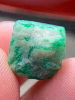 A Rare Natural Treasure: 18.65ct Emerald Crystal from Swat - Image 8