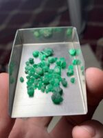 16.90 ct Swat Emerald Rough Lot – A Collection of Untouched Green Treasures - Image 3