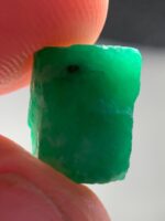 Vibrant and Untouched – 7.14ct Emerald Crystal from Swat - Image 7