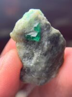 28.14ct Emerald from Swat Valley: Collector’s Treasure - Image 5