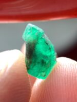 Radiant Simplicity: 1.81ct Emerald Crystal from Swat Valley - Image 7