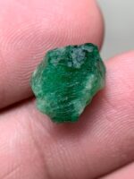 A Rare Beauty from the Mountains: 6.59ct Swat Emerald Crystal - Image 9