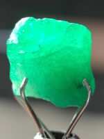 Small in Size, Rich in Beauty: 4.76ct Emerald Crystal from Swat - Image 5