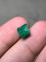 Small in Size, Rich in Beauty: 4.76ct Emerald Crystal from Swat - Image 8