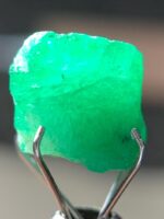 Small in Size, Rich in Beauty: 4.76ct Emerald Crystal from Swat - Image 10