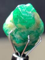 9.23ct Swat Emerald Crystal – Natural Green Gemstone, Pakistan - Image 2