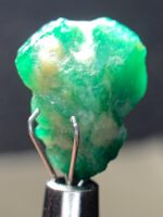 9.23ct Swat Emerald Crystal – Natural Green Gemstone, Pakistan - Image 3